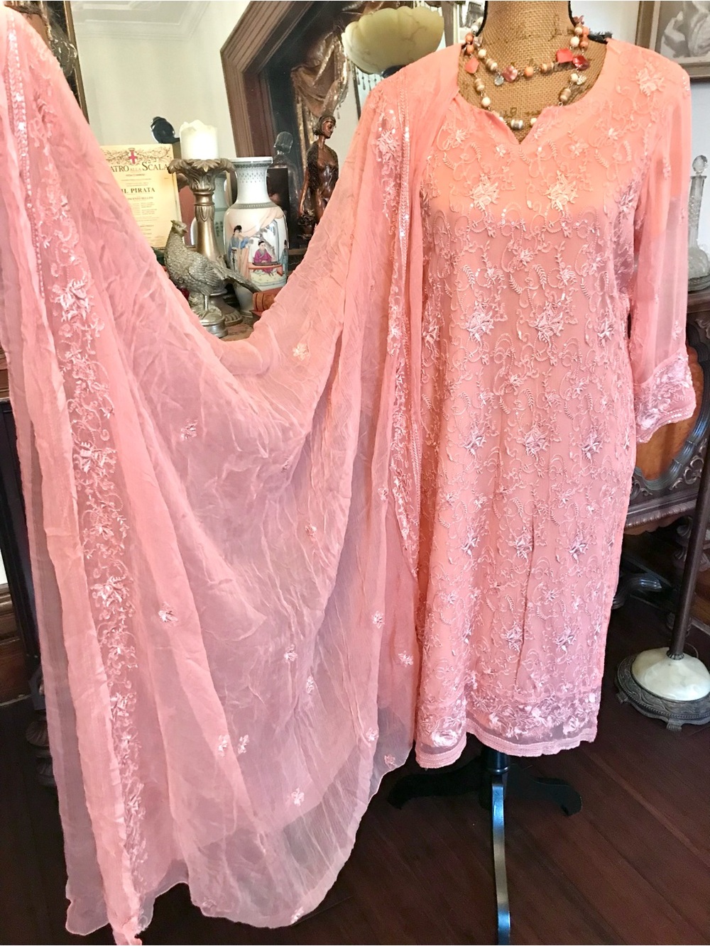 Vintage Peachy Dusty Rose Chiffon Embroidered Kurti Kurta Tunic Dress & Shawl Se